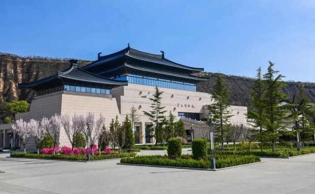 甘肅簡(jiǎn)牘博物館調(diào)研靈臺(tái)縣博物館建設(shè)工作