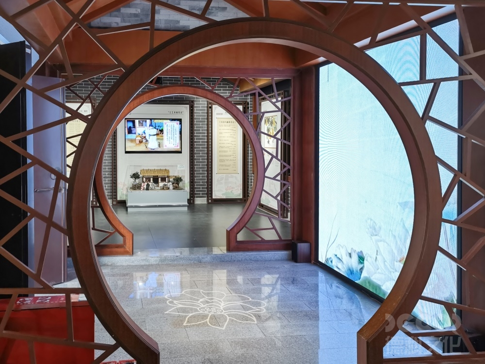 黨建館設(shè)計(jì)是否提供黨員培訓(xùn)的場所