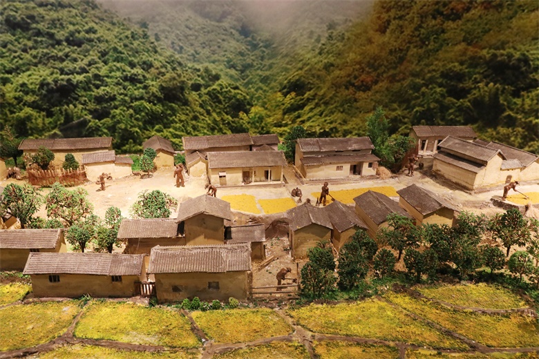 場景復(fù)原可以通過哪些文物和資料來進(jìn)行參考和研究？