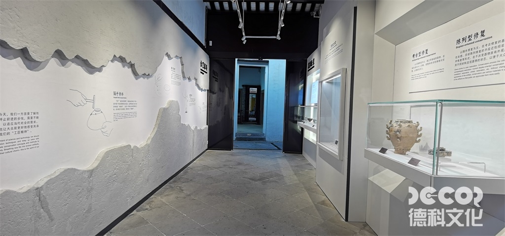 商業(yè)展館裝修中，如何合理規(guī)劃展示設(shè)備和展示區(qū)域？