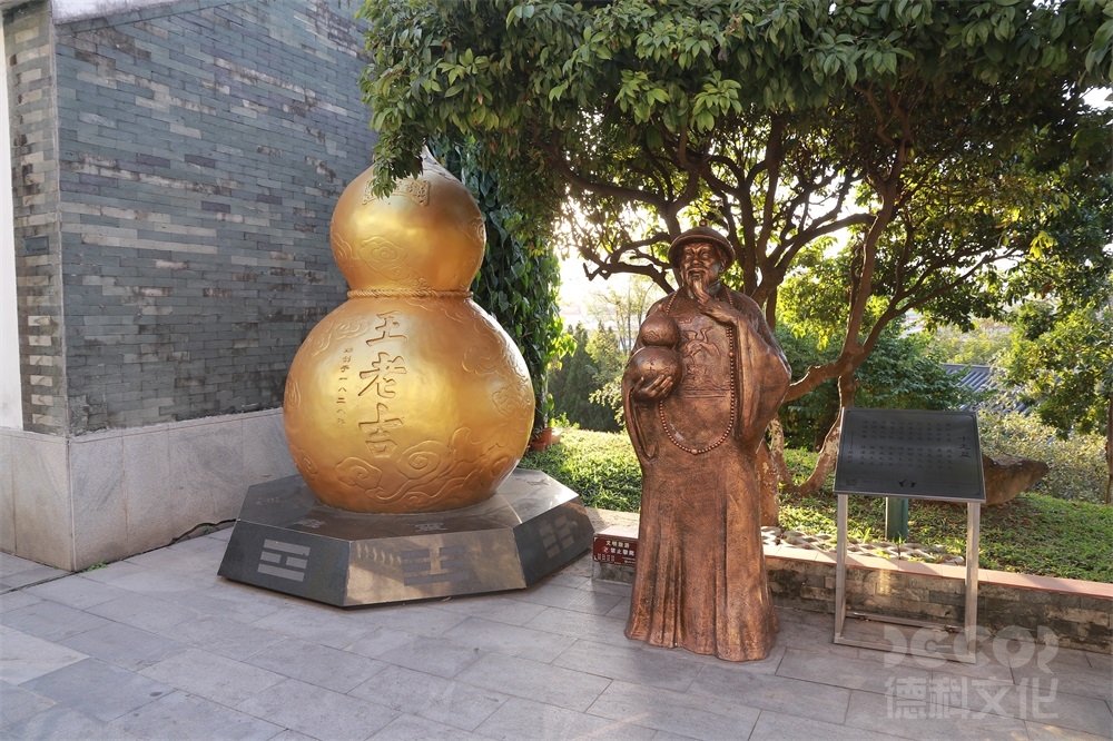 園藝展館設(shè)計(jì)中如何考慮植物的生長周期和需求？